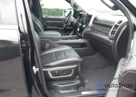 2019 Ram 1500 Limited 4X4 5'7 Box z USA, uszkodzony, nr VIN 1C6SRFHT6KN826574